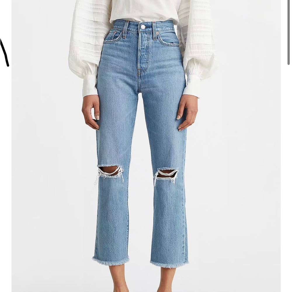 Levi’s Wedgie Straight Crop- worn 1x!! Like new